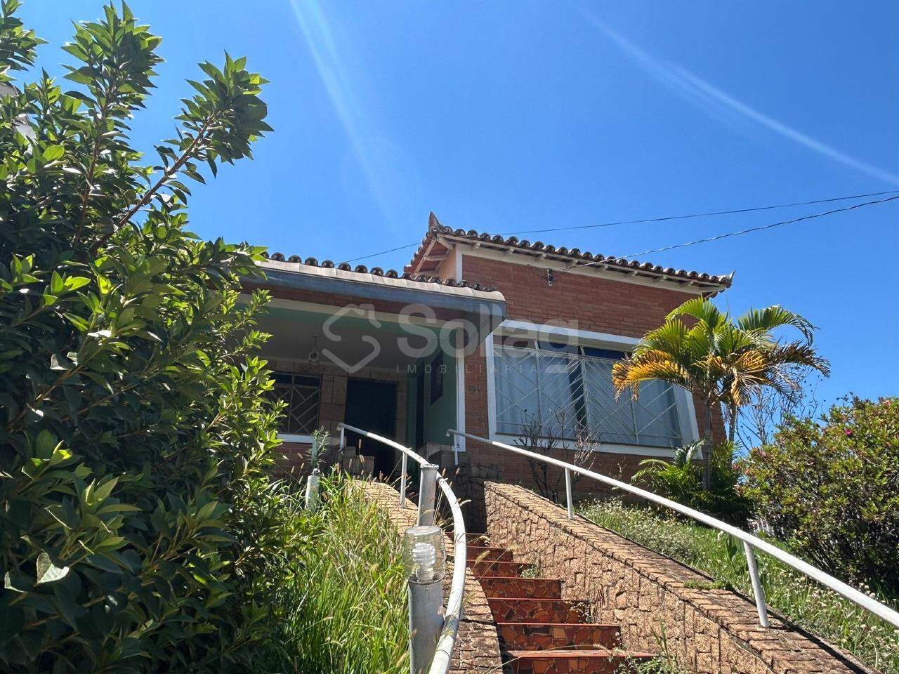 Casa à venda no Centro: 