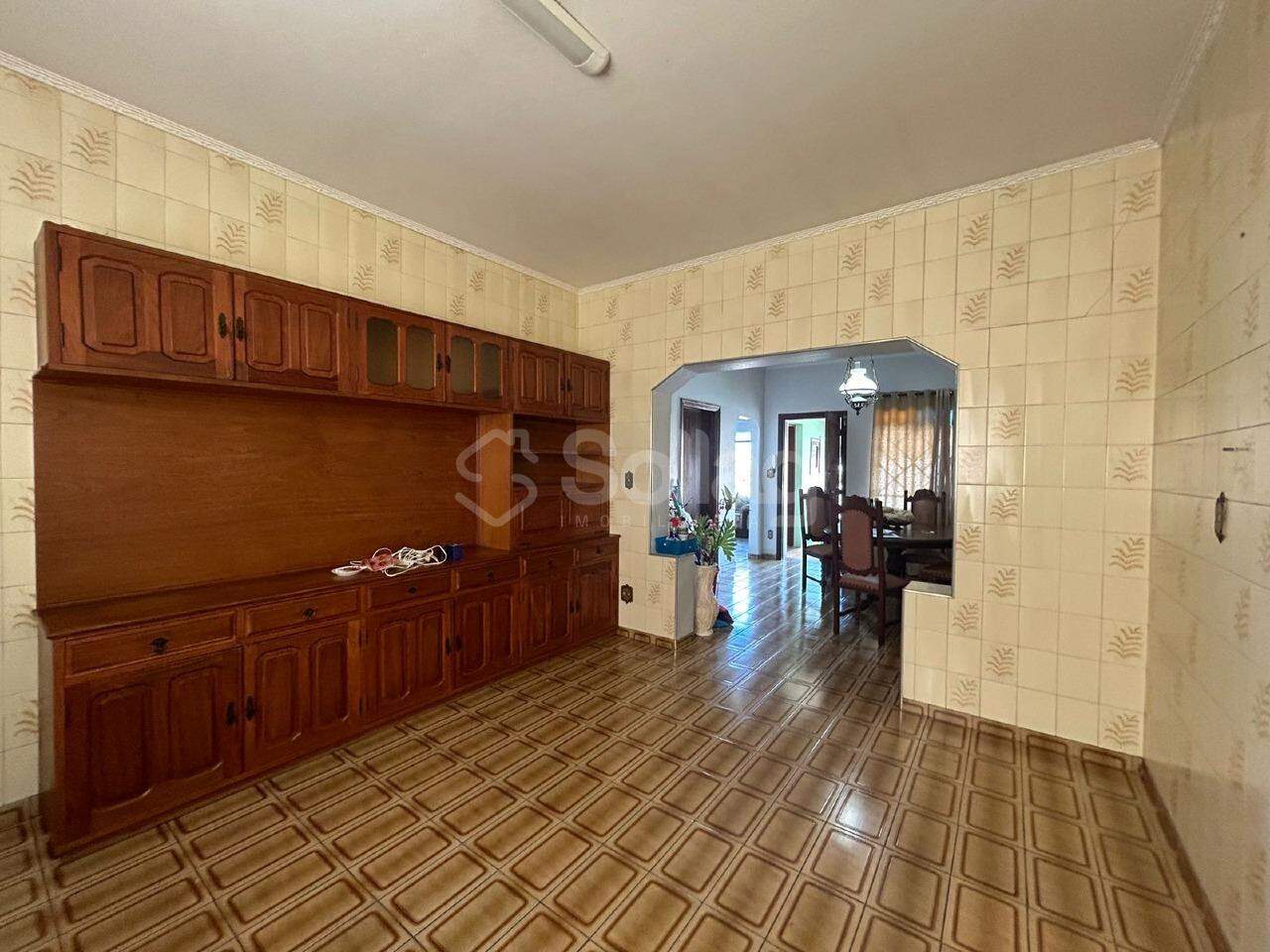 Casa à venda no Centro: 