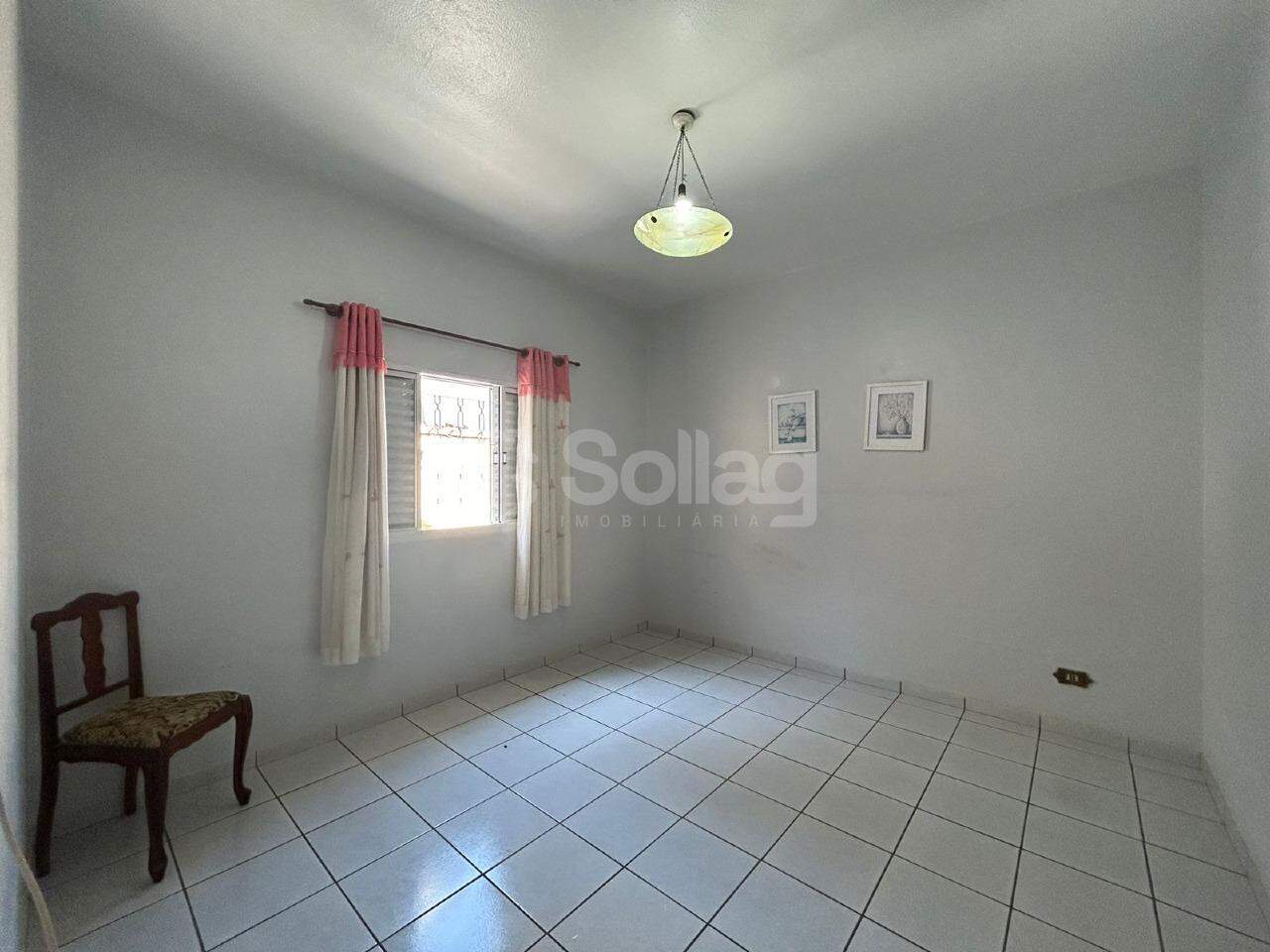 Casa à venda no Centro: 