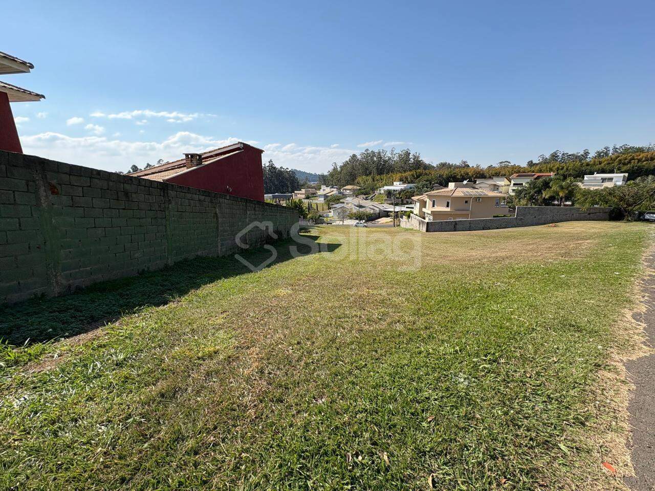 Terreno em condomínio à venda no Condomínio Terras de Santa Teresa: 