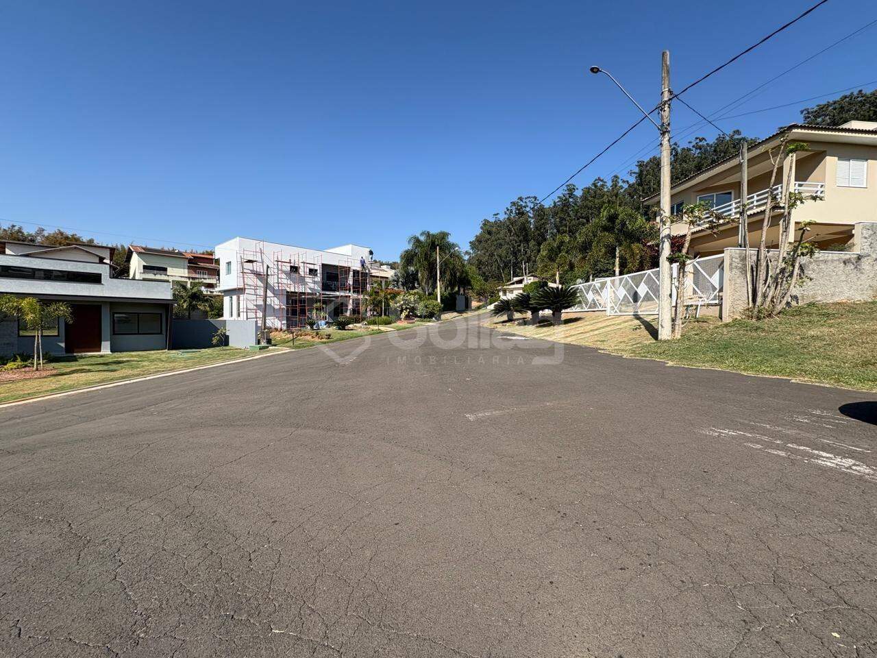 Terreno em condomínio à venda no Condomínio Terras de Santa Teresa: 