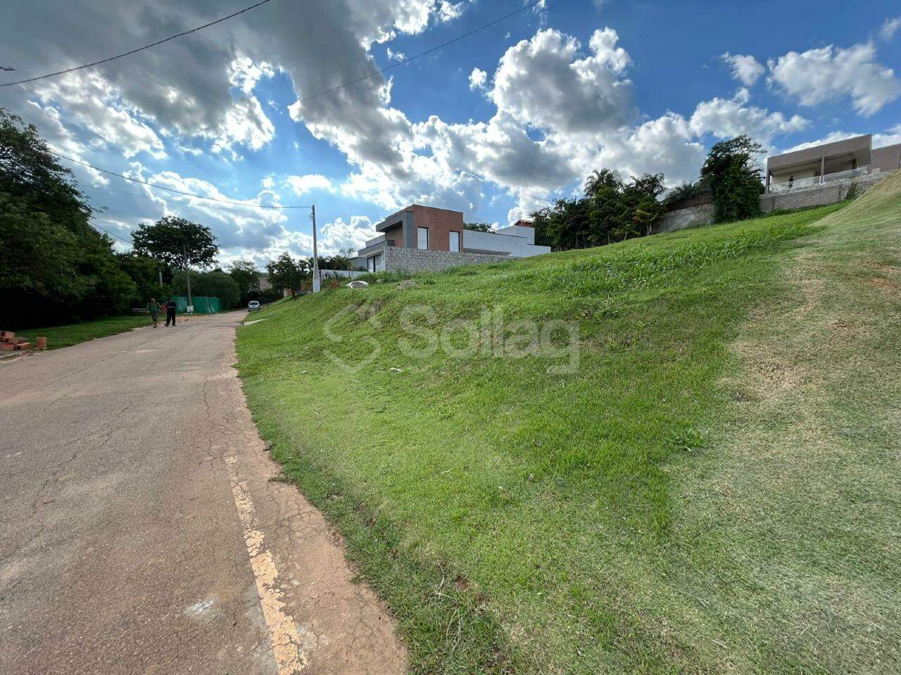 Terreno em condomínio à venda no Condomínio Terras de Santa Teresa: 