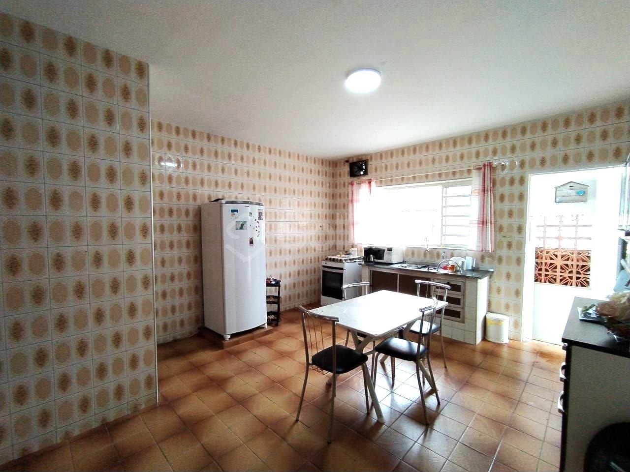 Casa à venda no Centro: 