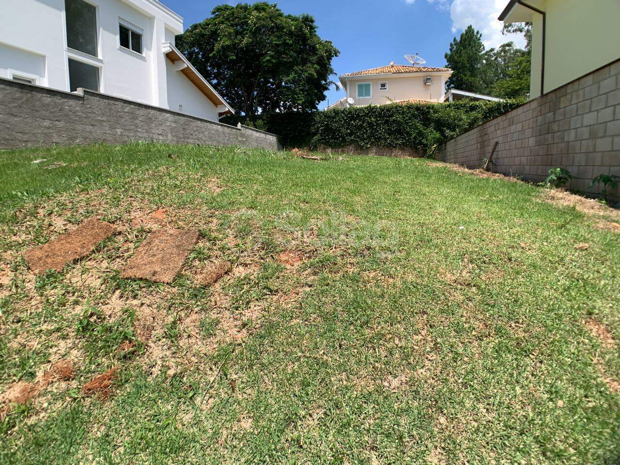 Terreno em condomínio à venda no Condomínio Via Castelli: 