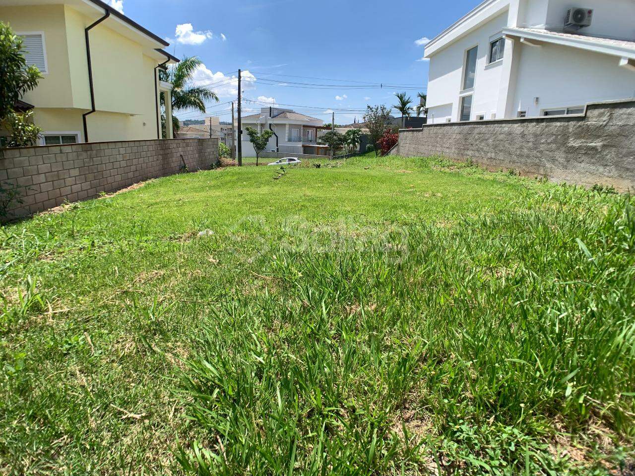 Terreno em condomínio à venda no Condomínio Via Castelli: 
