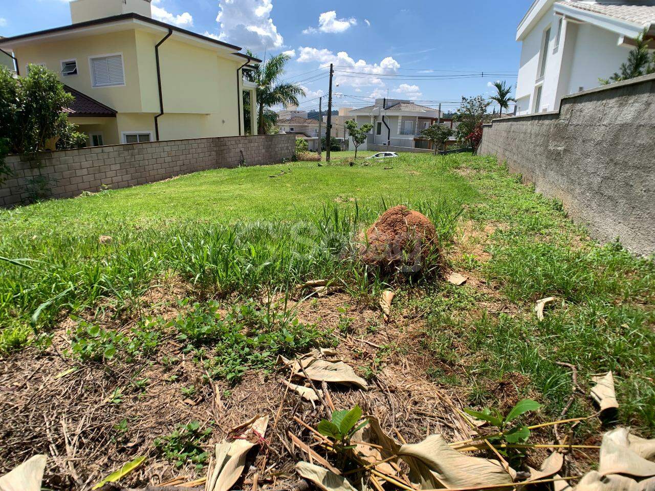 Terreno em condomínio à venda no Condomínio Via Castelli: 