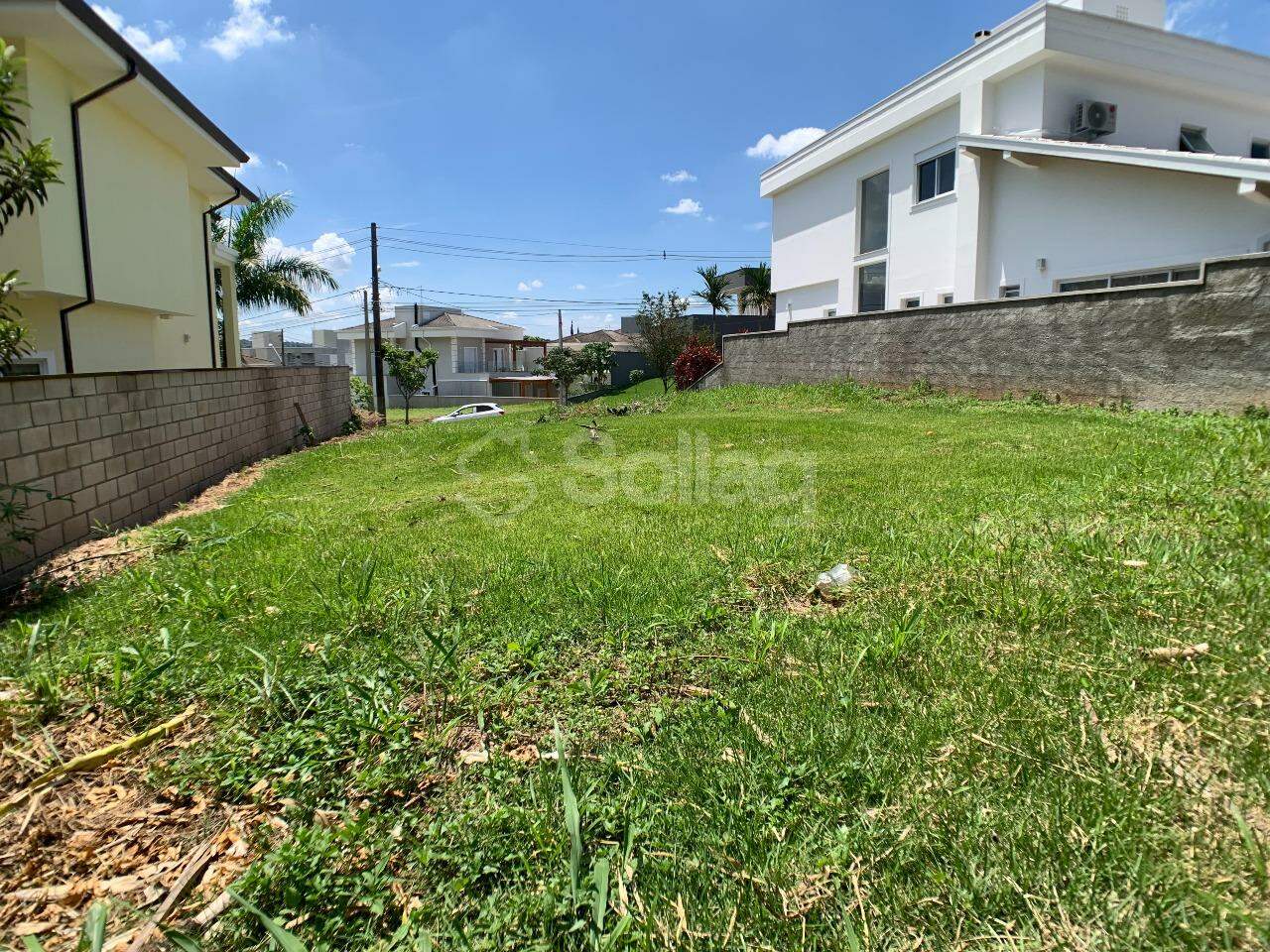 Terreno em condomínio à venda no Condomínio Via Castelli: 