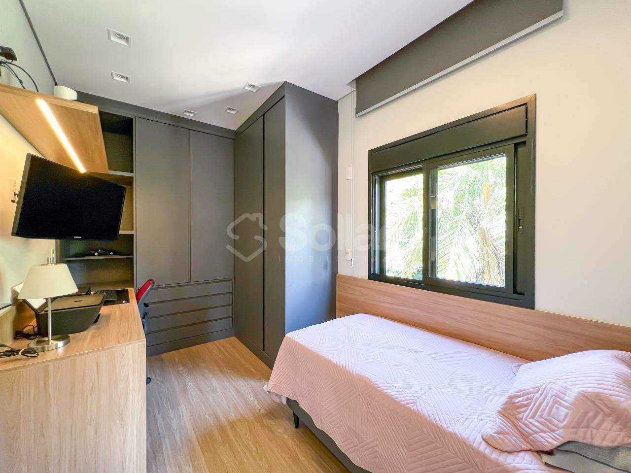 Casa em condomínio à venda no Chácaras Silvania: 