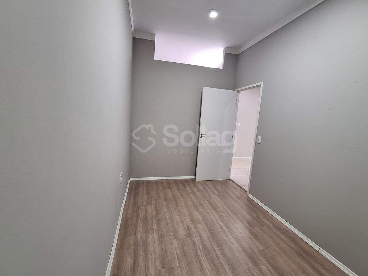 Sala para aluguel no Centro: 