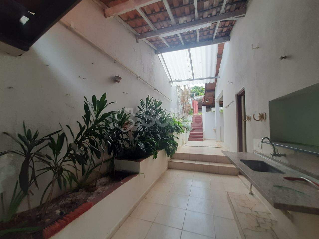 Casa em condomínio para aluguel no Condomínio Chácaras do Lago: 