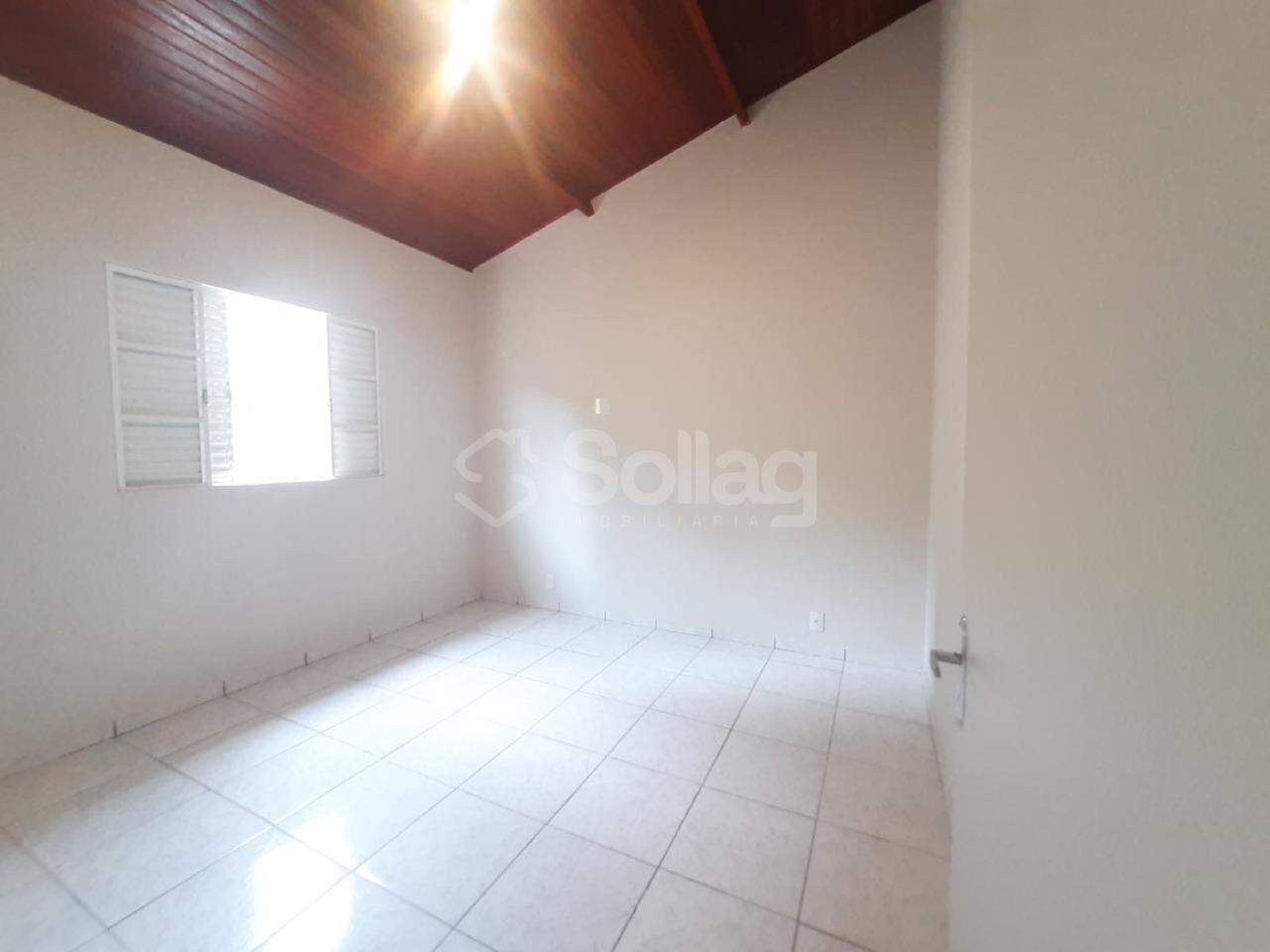 Casa em condomínio para aluguel no Condomínio Chácaras do Lago: 