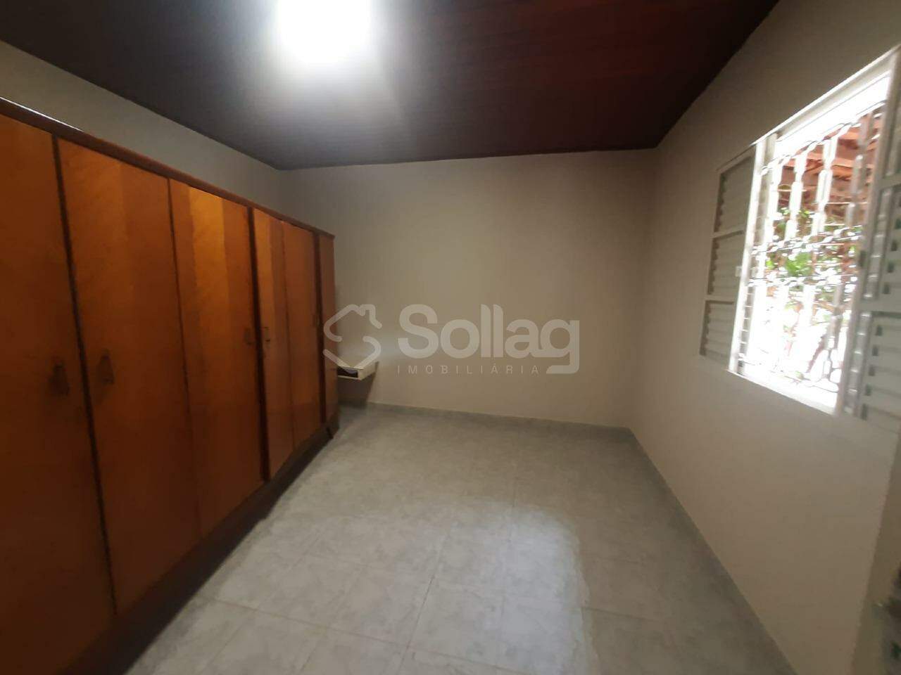 Casa em condomínio para aluguel no Condomínio Chácaras do Lago: 