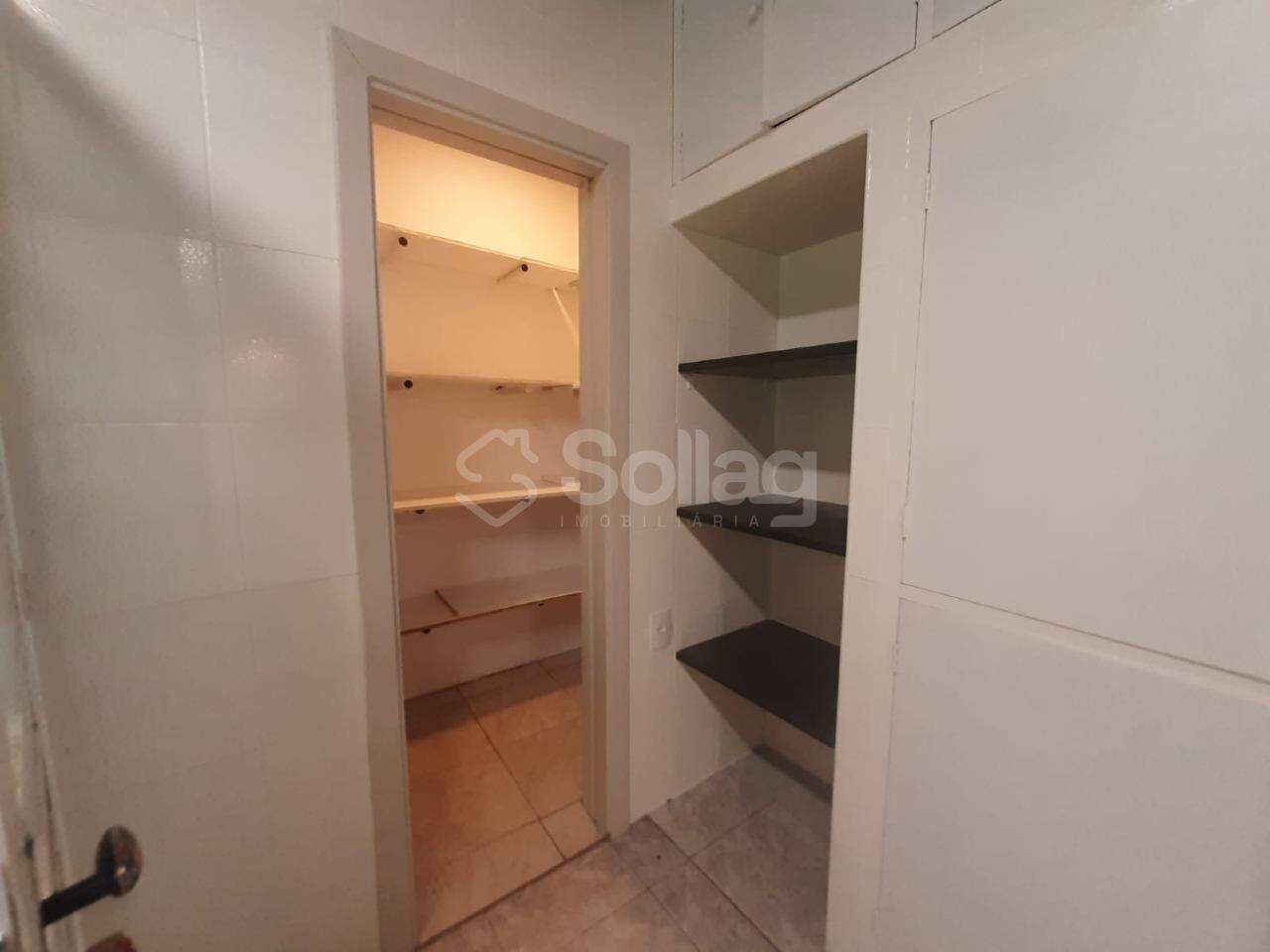 Casa em condomínio para aluguel no Condomínio Chácaras do Lago: 