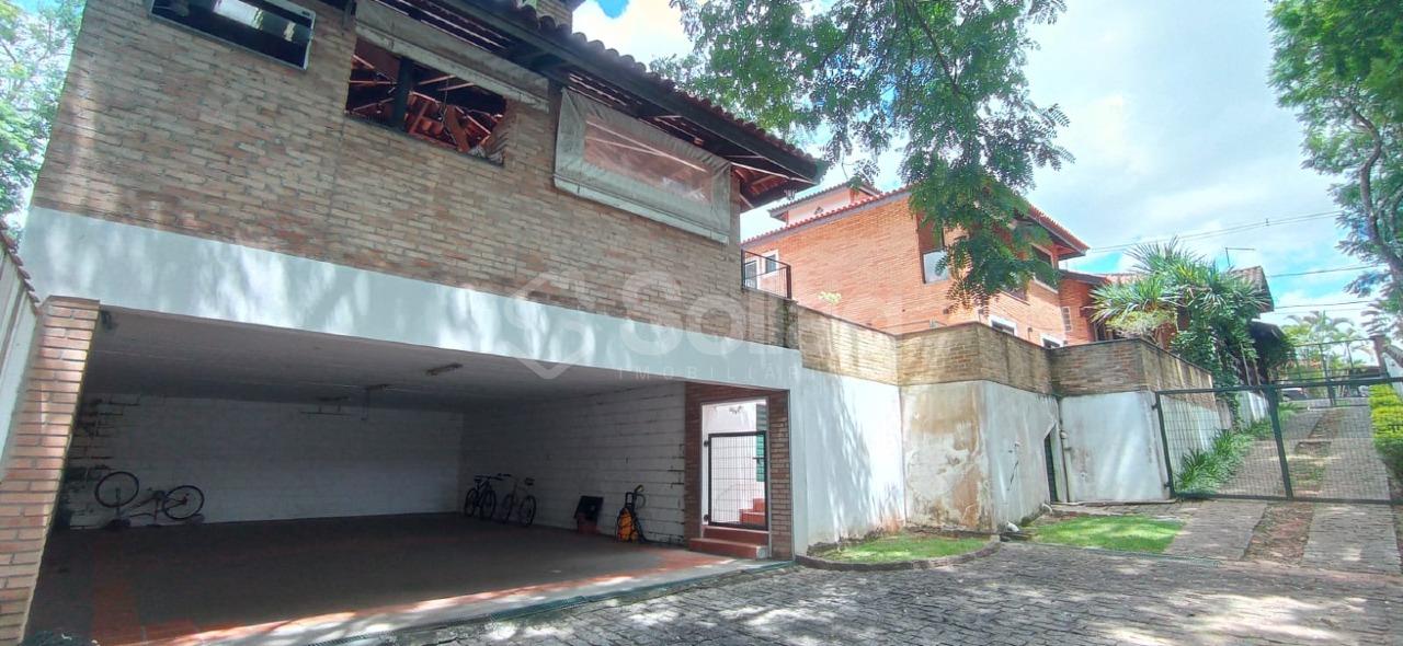 Casa em condomínio à venda no Condomínio Estância Marambaia: 