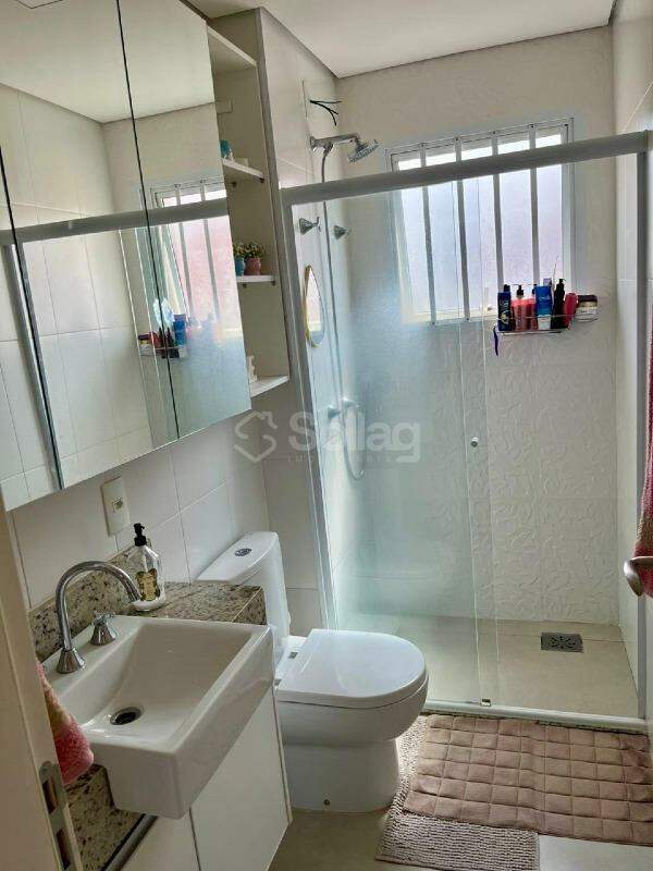 Apartamento à venda no Pinheirinho: 