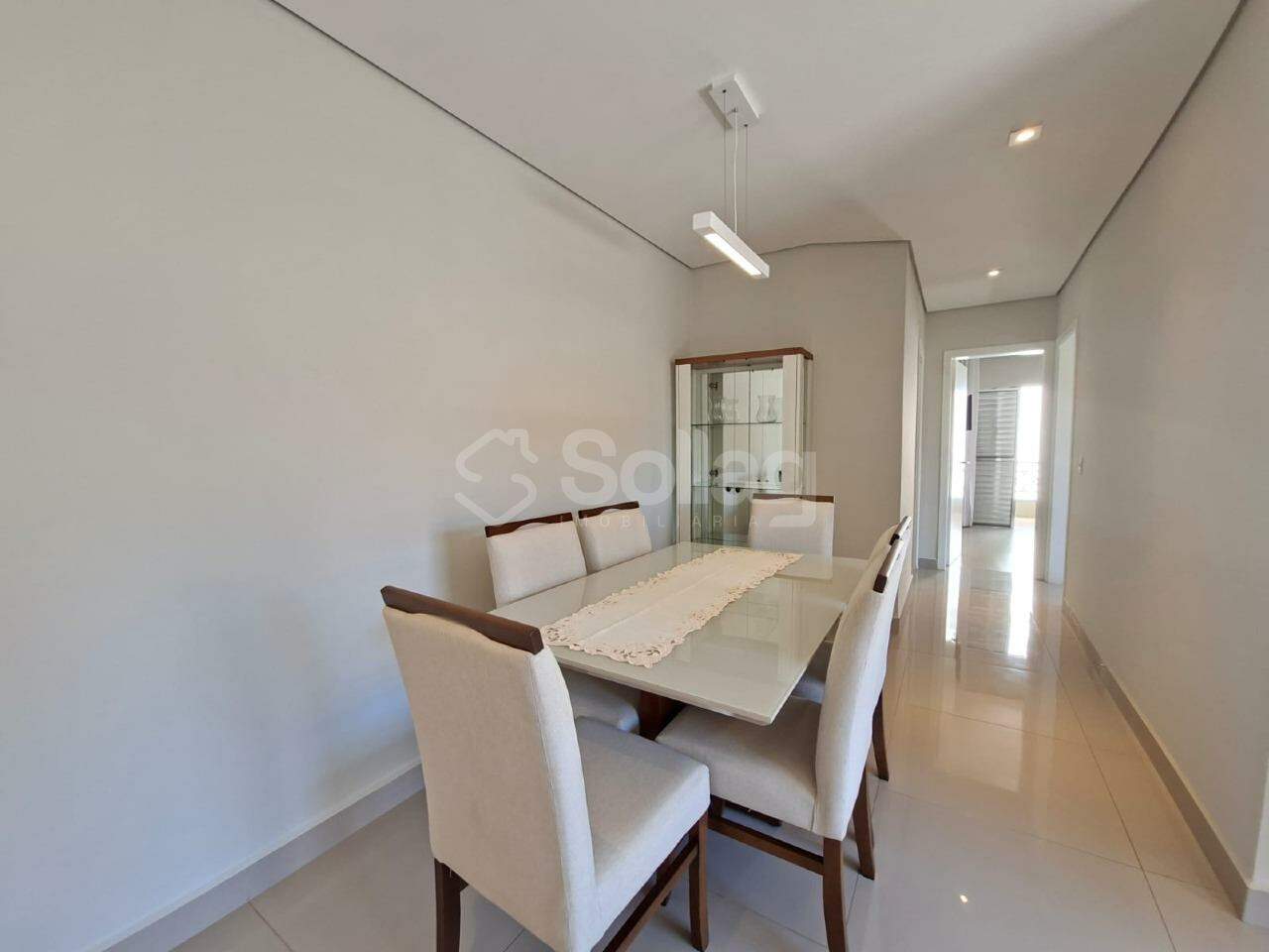 Apartamento para aluguel no Jardim Itália : 