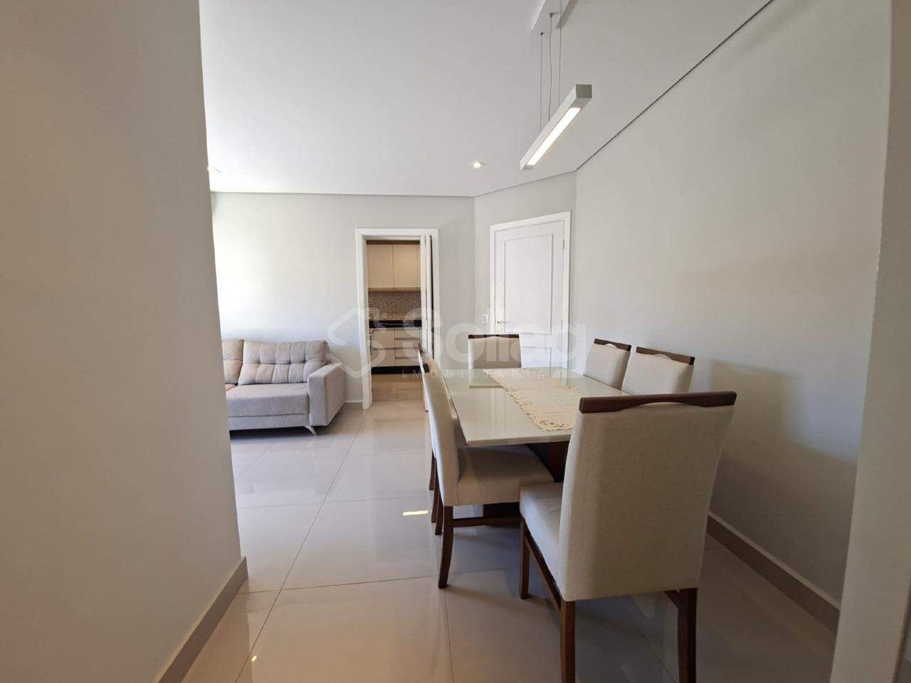 Apartamento para aluguel no Jardim Itália : 
