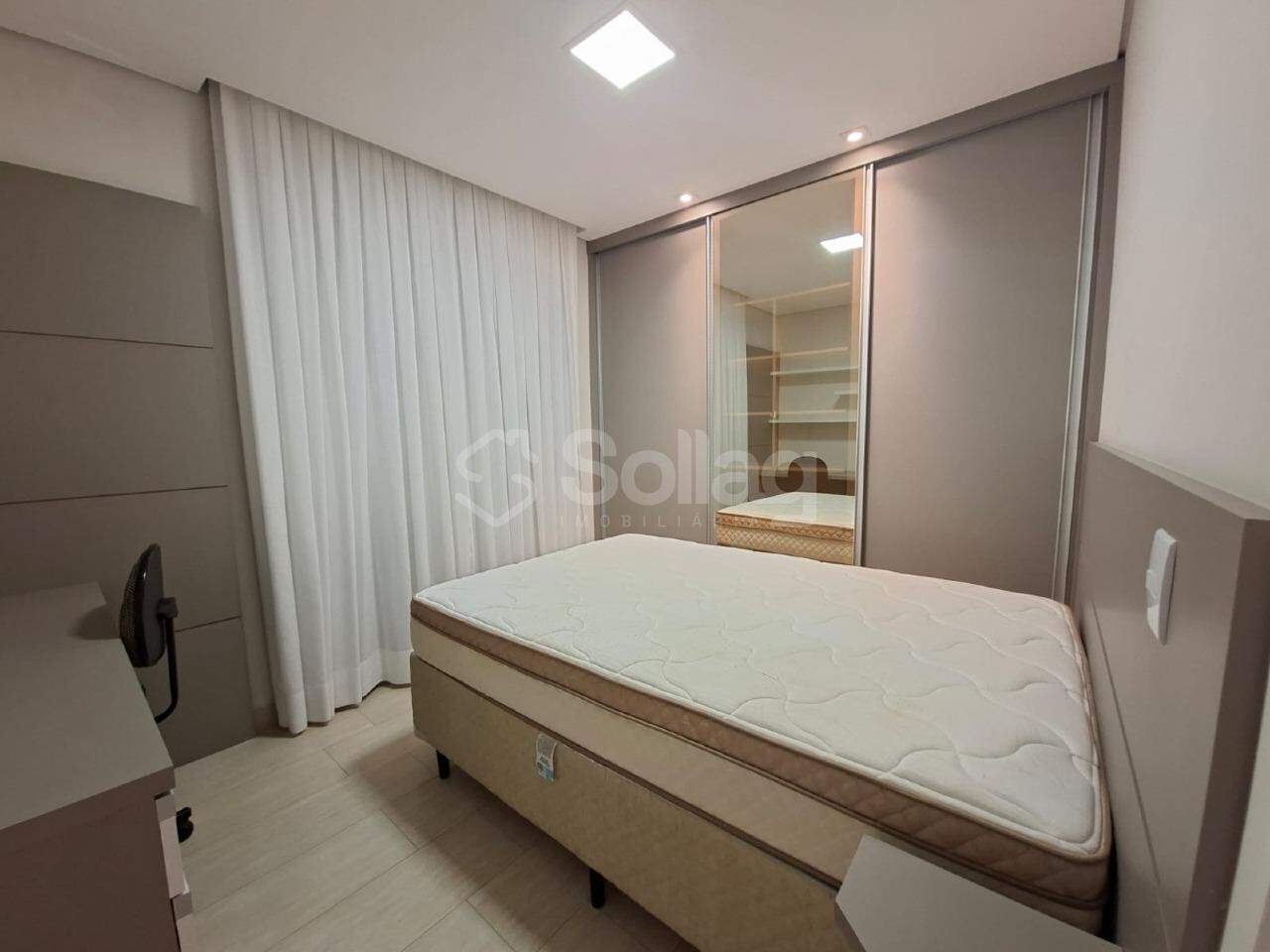 Apartamento para aluguel no Jardim Itália : 