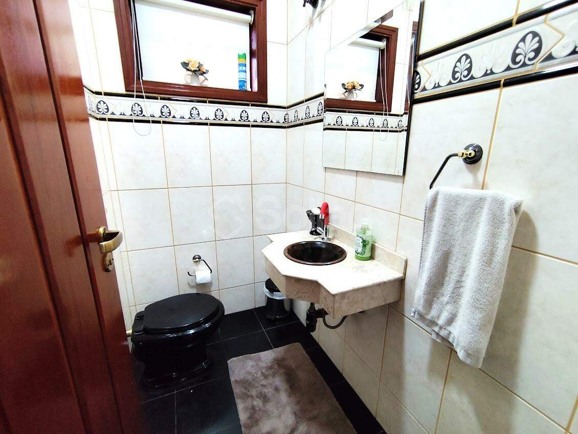 Casa em condomínio à venda no Condomínio Vista Alegre - Sede: 