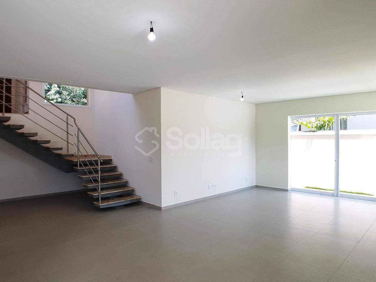 Casa em condomínio à venda no Santa Isabel: 