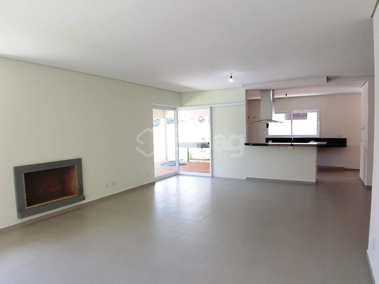 Casa em condomínio à venda no Santa Isabel: 