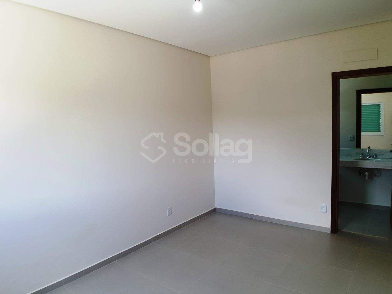 Casa em condomínio à venda no Santa Isabel: 