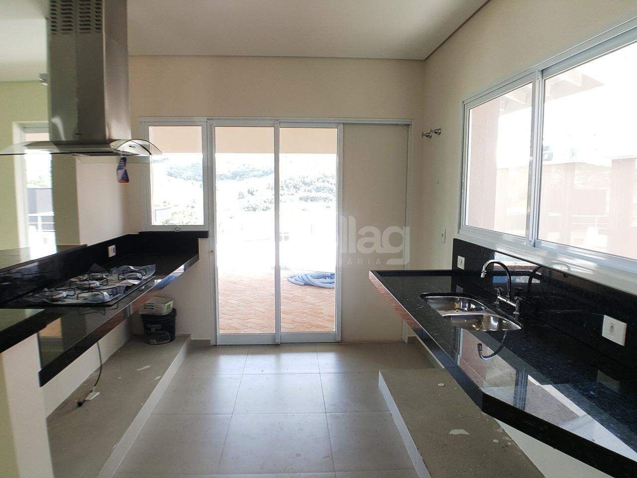 Casa em condomínio à venda no Santa Isabel: 