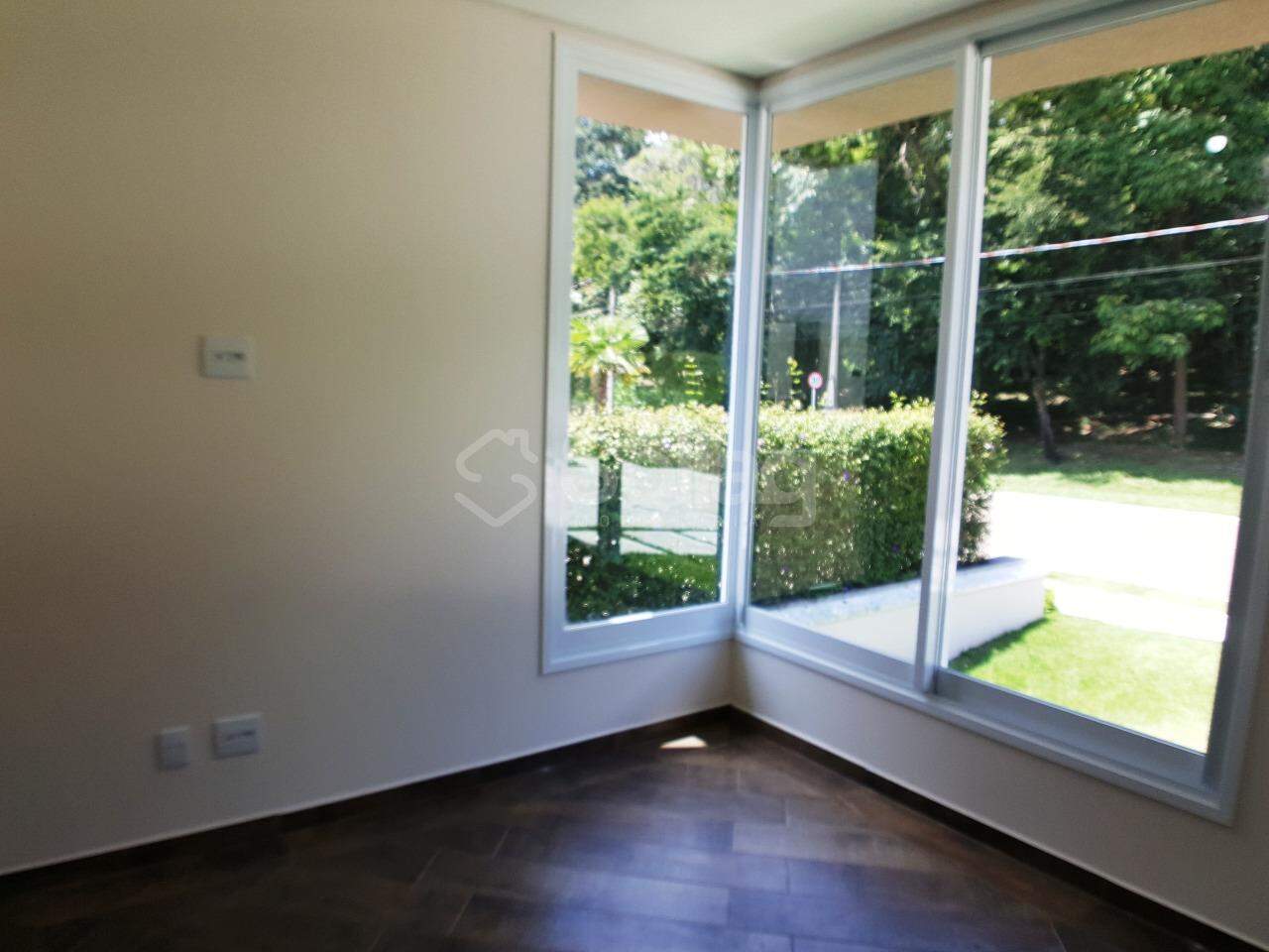 Casa em condomínio à venda no Santa Isabel: 