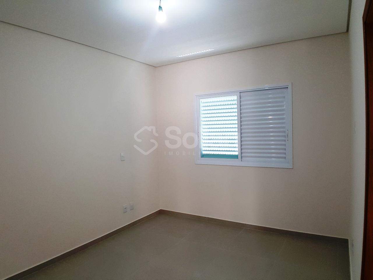 Casa em condomínio à venda no Santa Isabel: 