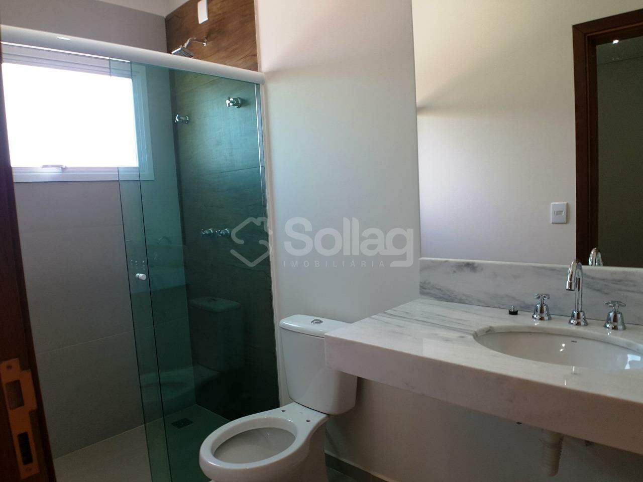 Casa em condomínio à venda no Santa Isabel: 