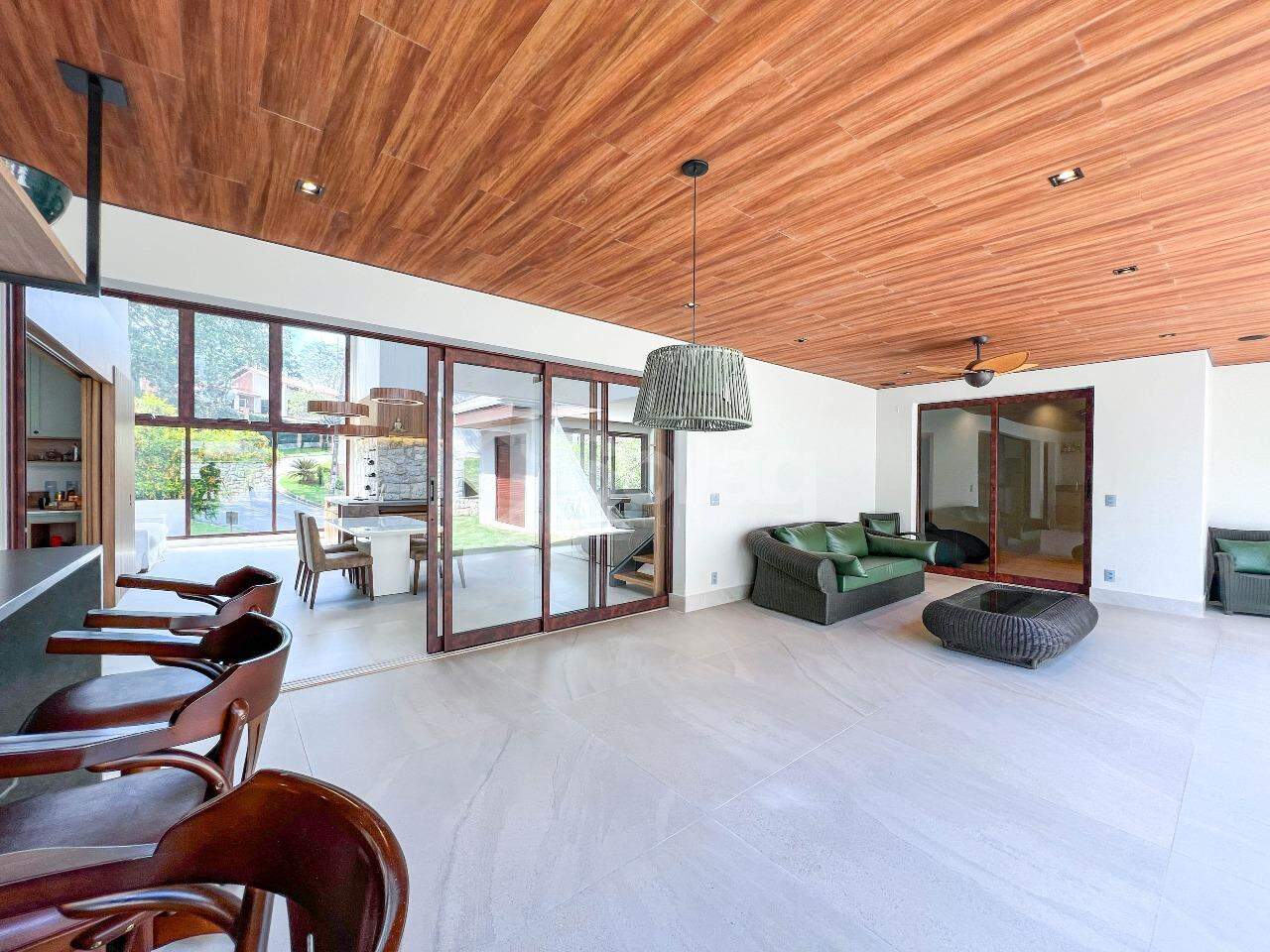 Casa em condomínio para aluguel no Condomínio Estância Marambaia: 