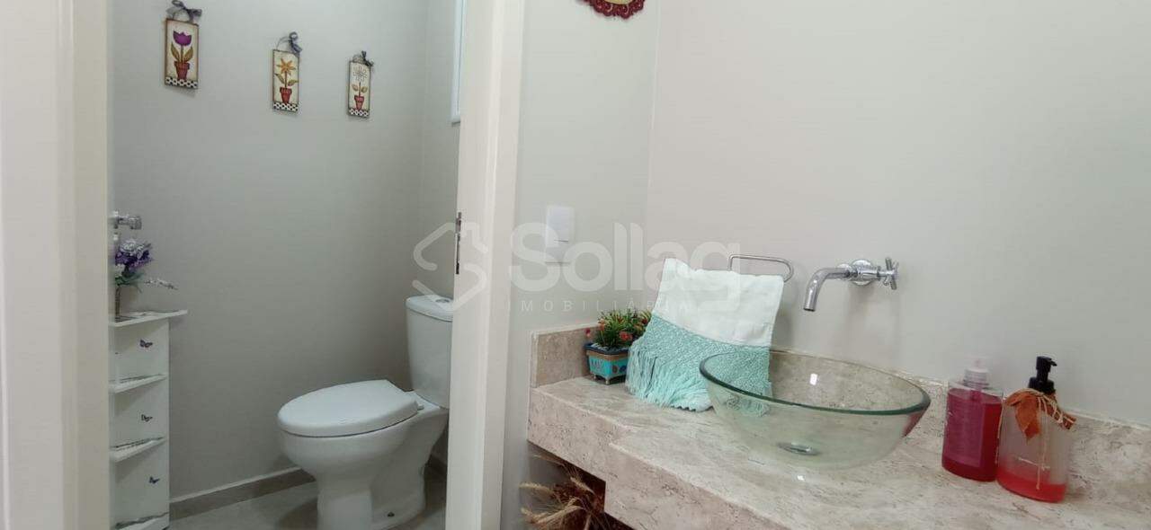 Casa em condomínio à venda no Condomínio Vista Alegre - Sede: 