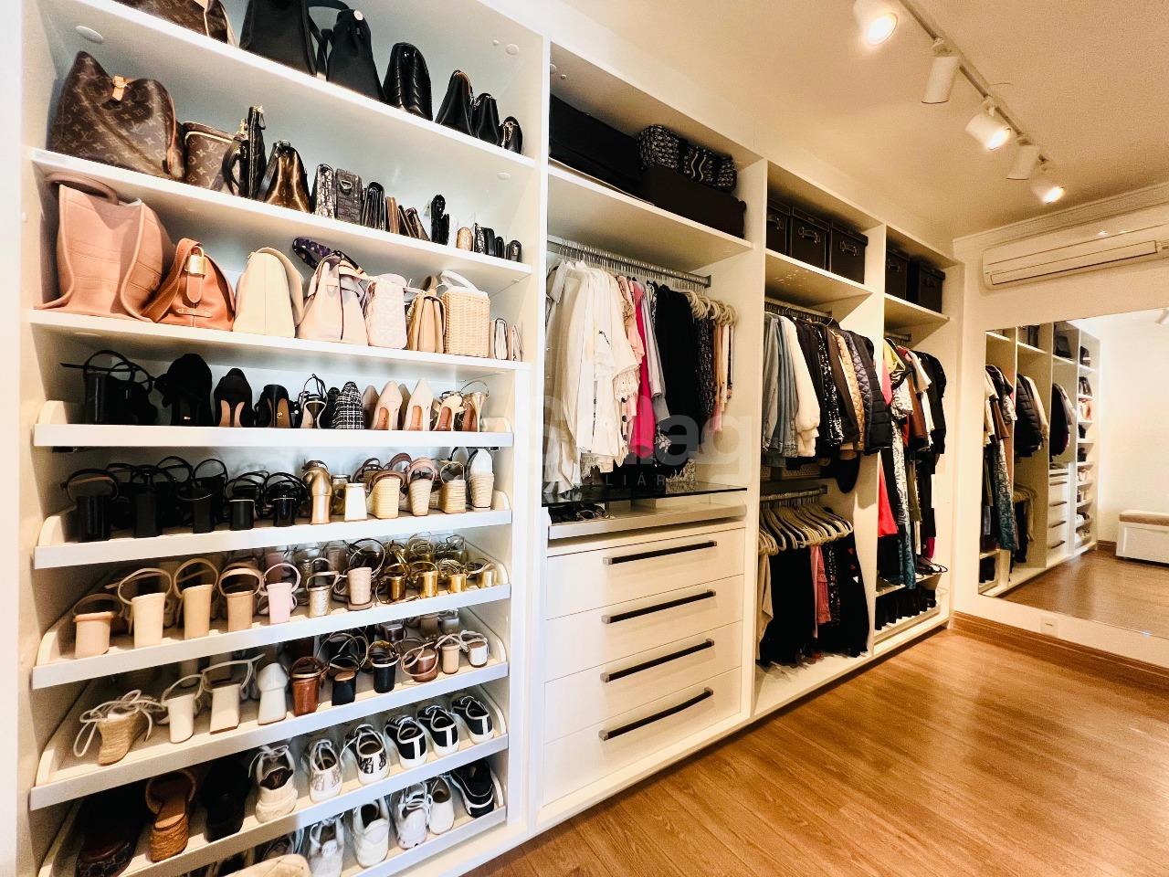 Casa em condomínio à venda no Condomínio Jardim América: 