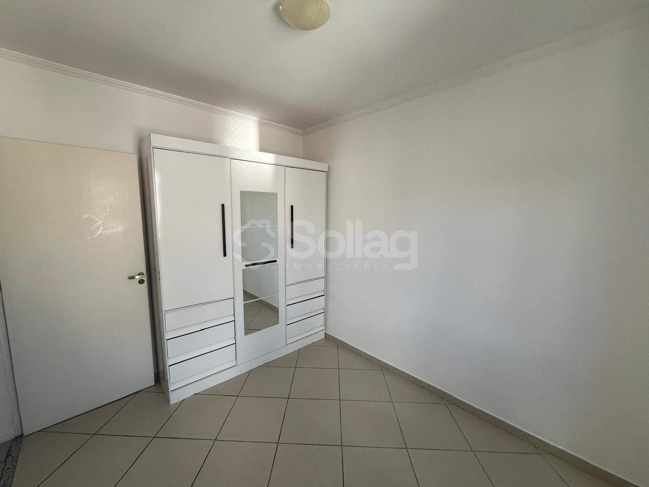 Apartamento para aluguel no Pinheirinho: 