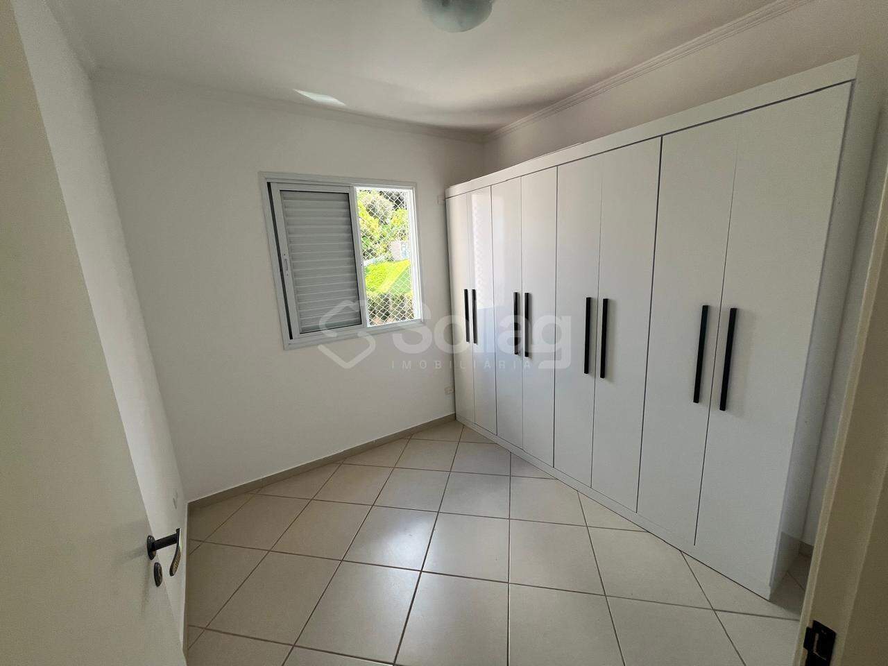 Apartamento para aluguel no Pinheirinho: 