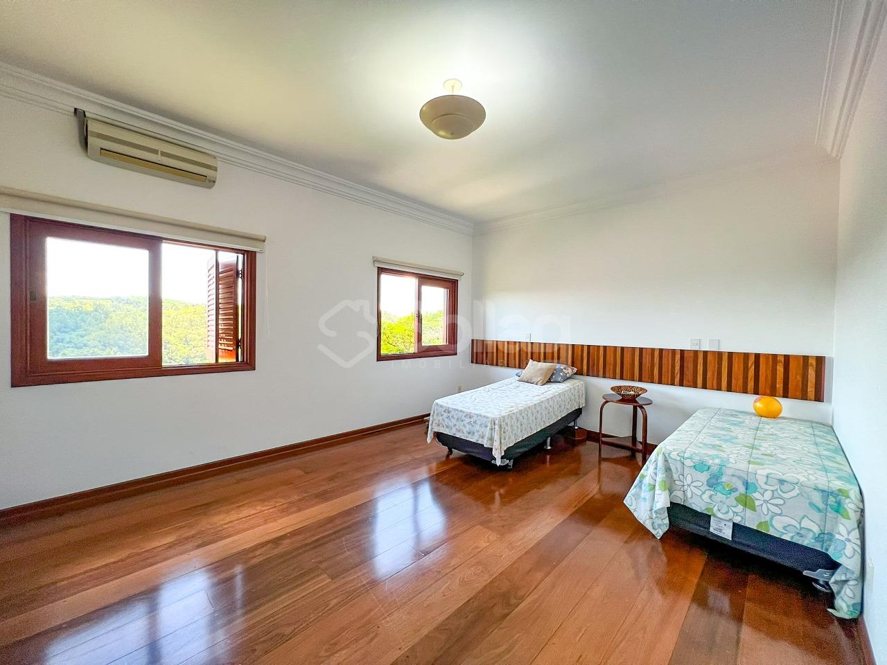 Casa em condomínio à venda no Condomínio Chácaras do Lago: 