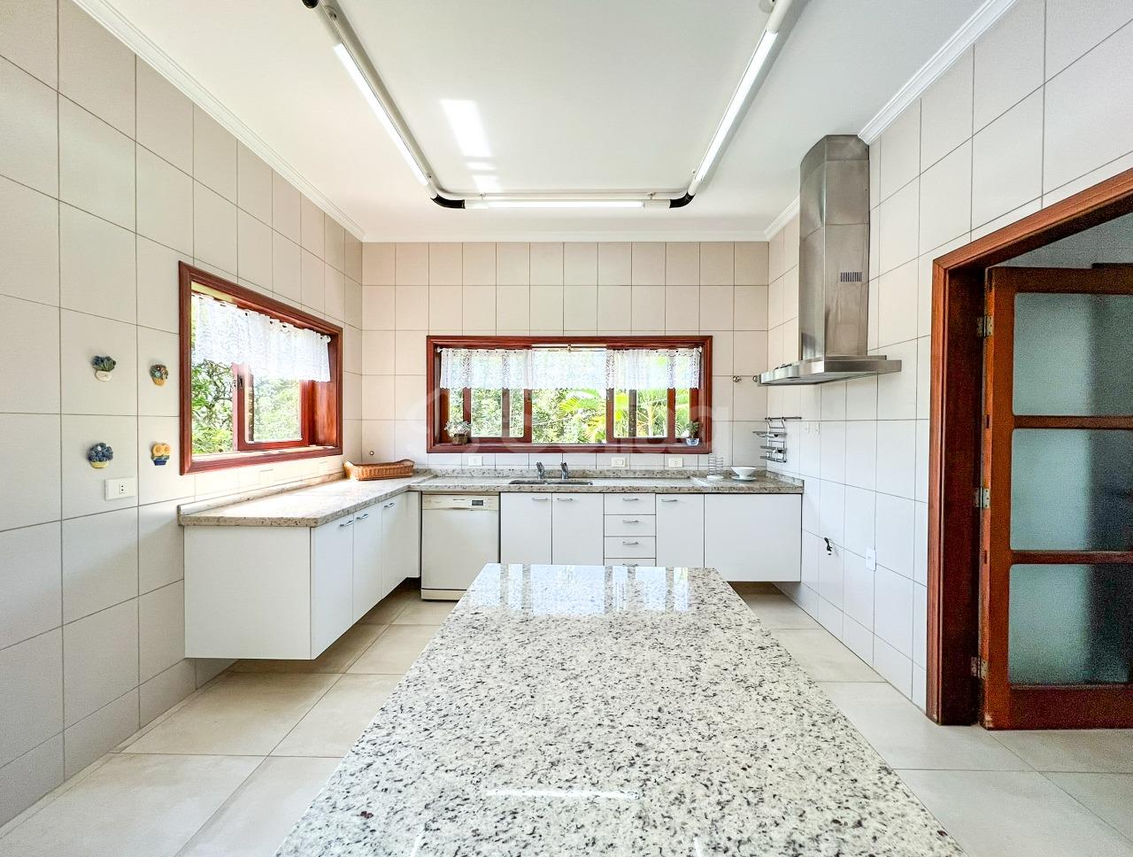 Casa em condomínio à venda no Condomínio Chácaras do Lago: 