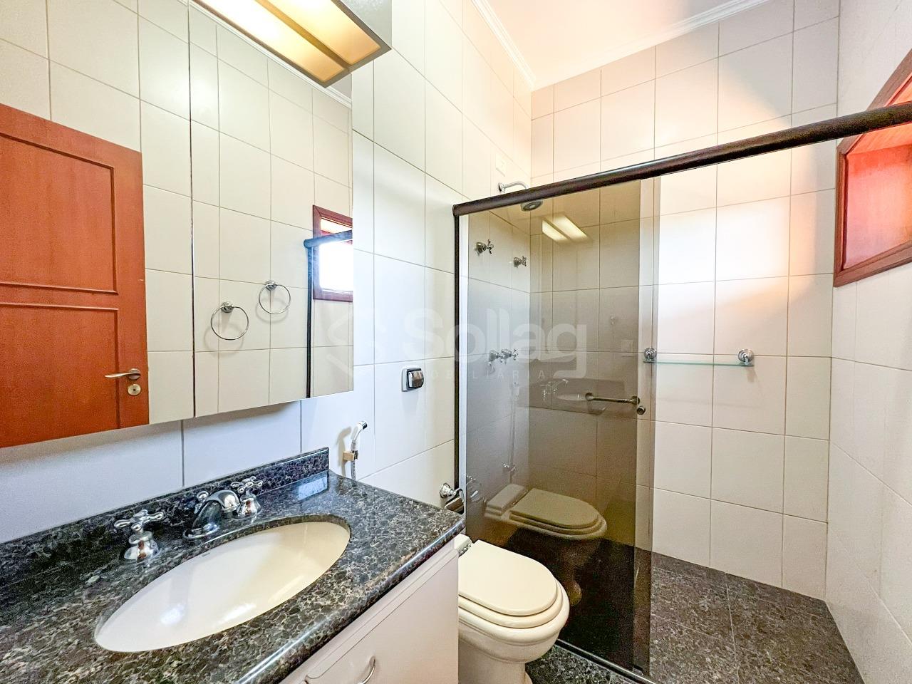 Casa em condomínio à venda no Condomínio Chácaras do Lago: 