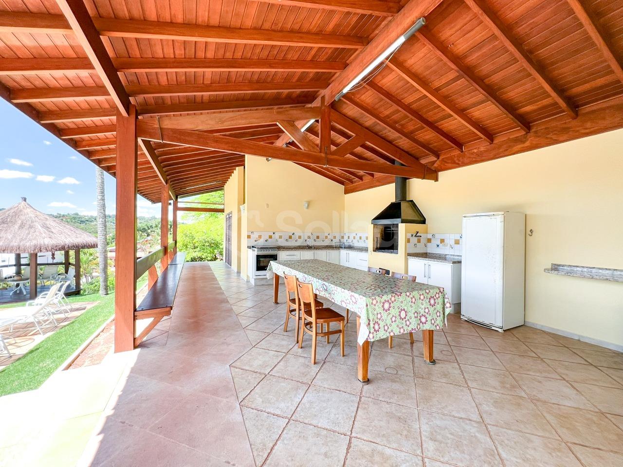 Casa em condomínio à venda no Condomínio Chácaras do Lago: 