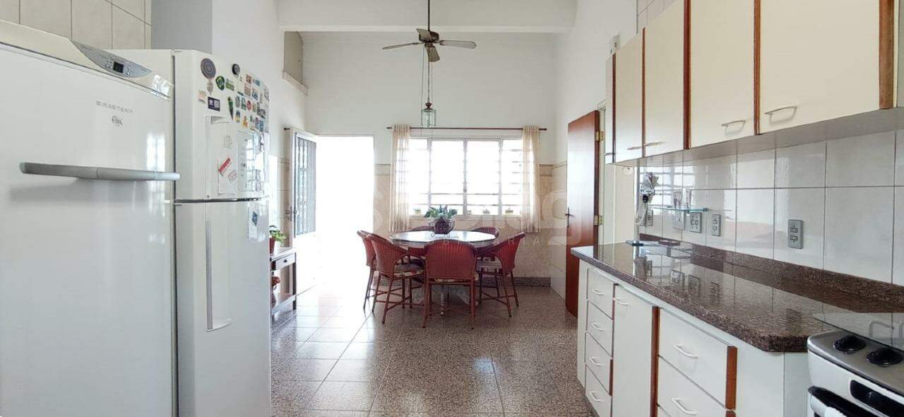 Casa em condomínio à venda no Condomínio Estância Marambaia: 