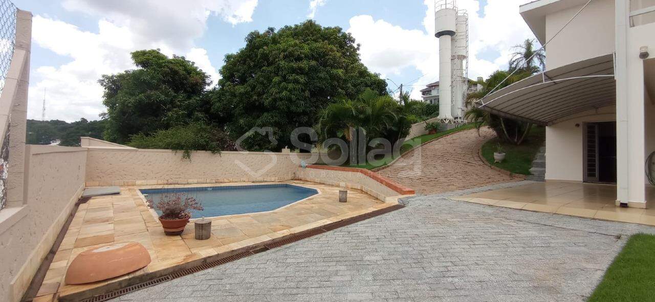 Casa em condomínio à venda no Condomínio Estância Marambaia: 