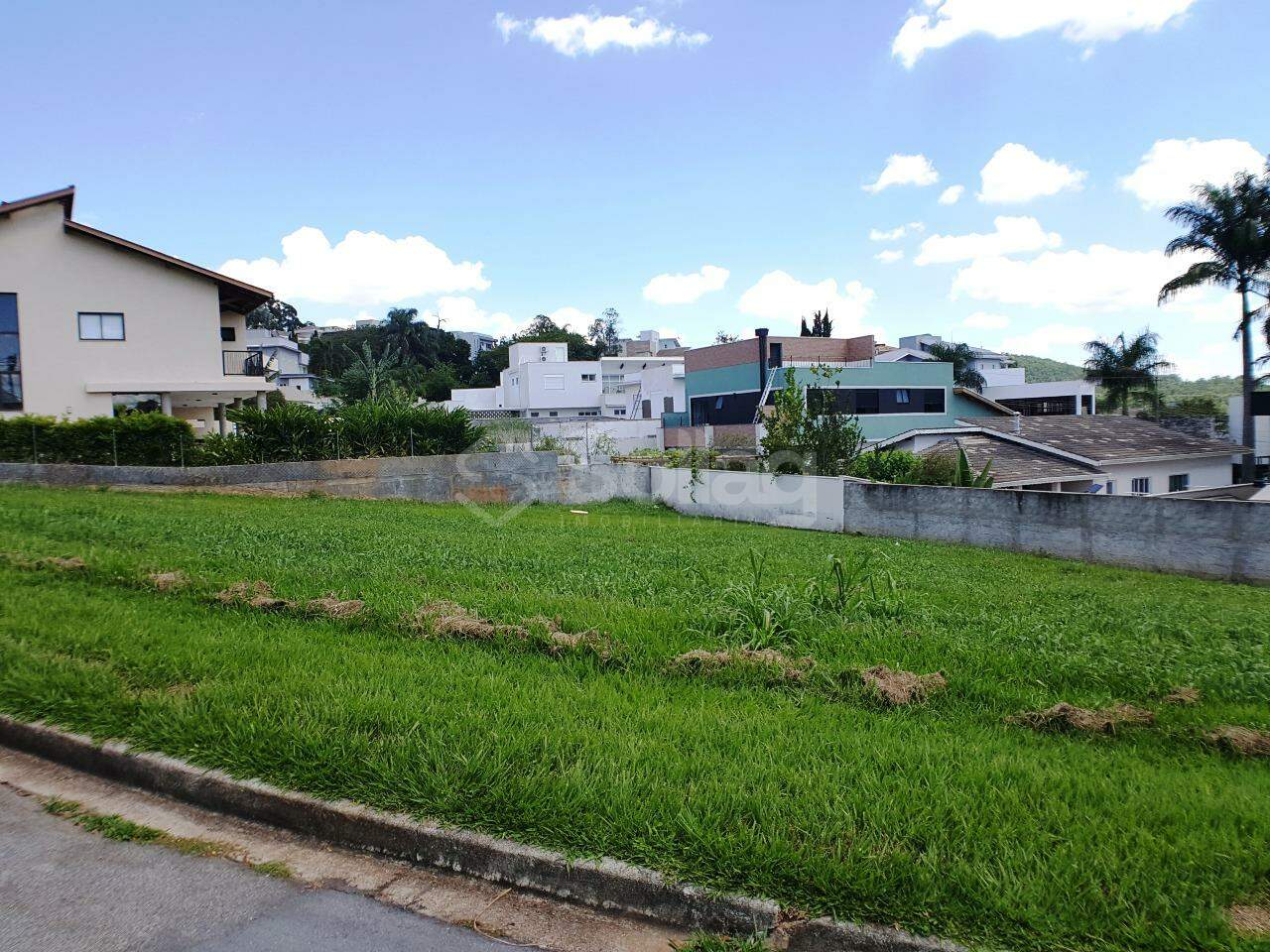 Terreno em condomínio à venda no Condominio Residencial Paradiso: