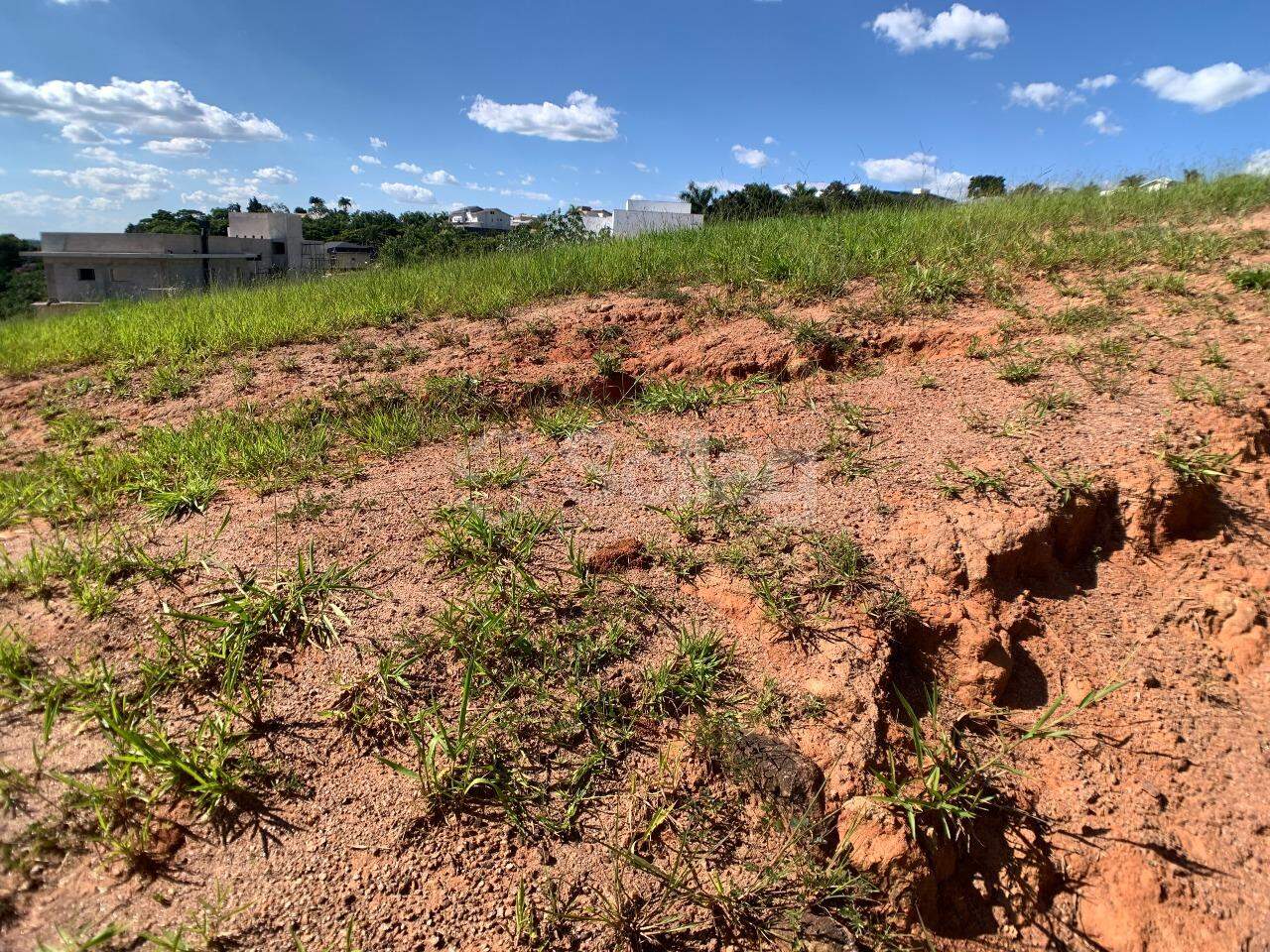 Terreno em condomínio à venda no Condomínio Reserva Santa Isabel 2: