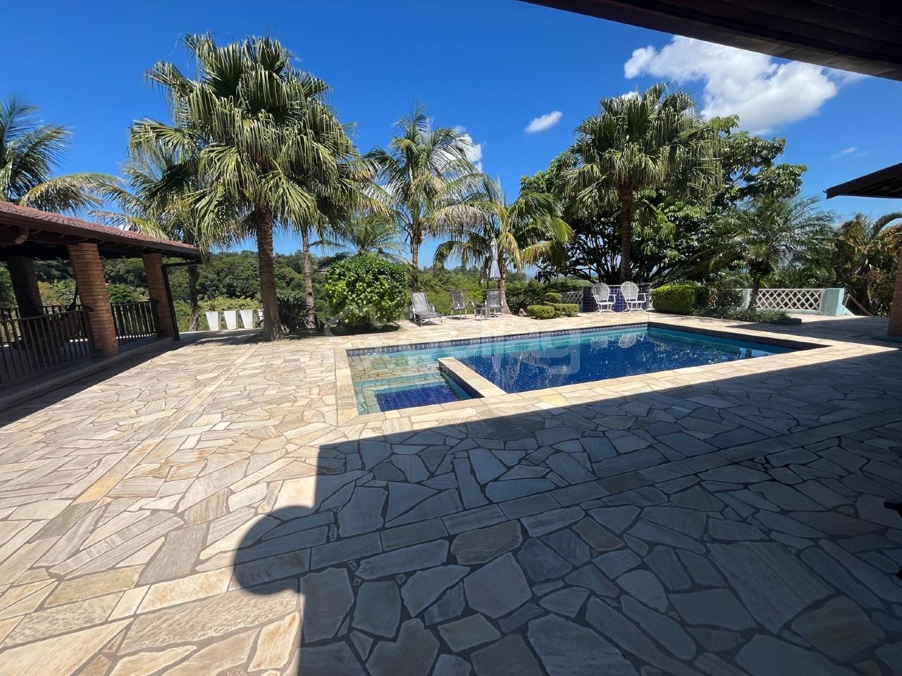 Casa em condomínio à venda no Condomínio Vale da Santa Fé: