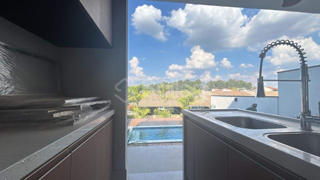 Casa em condomínio à venda no Residencial Bosque da Mata: