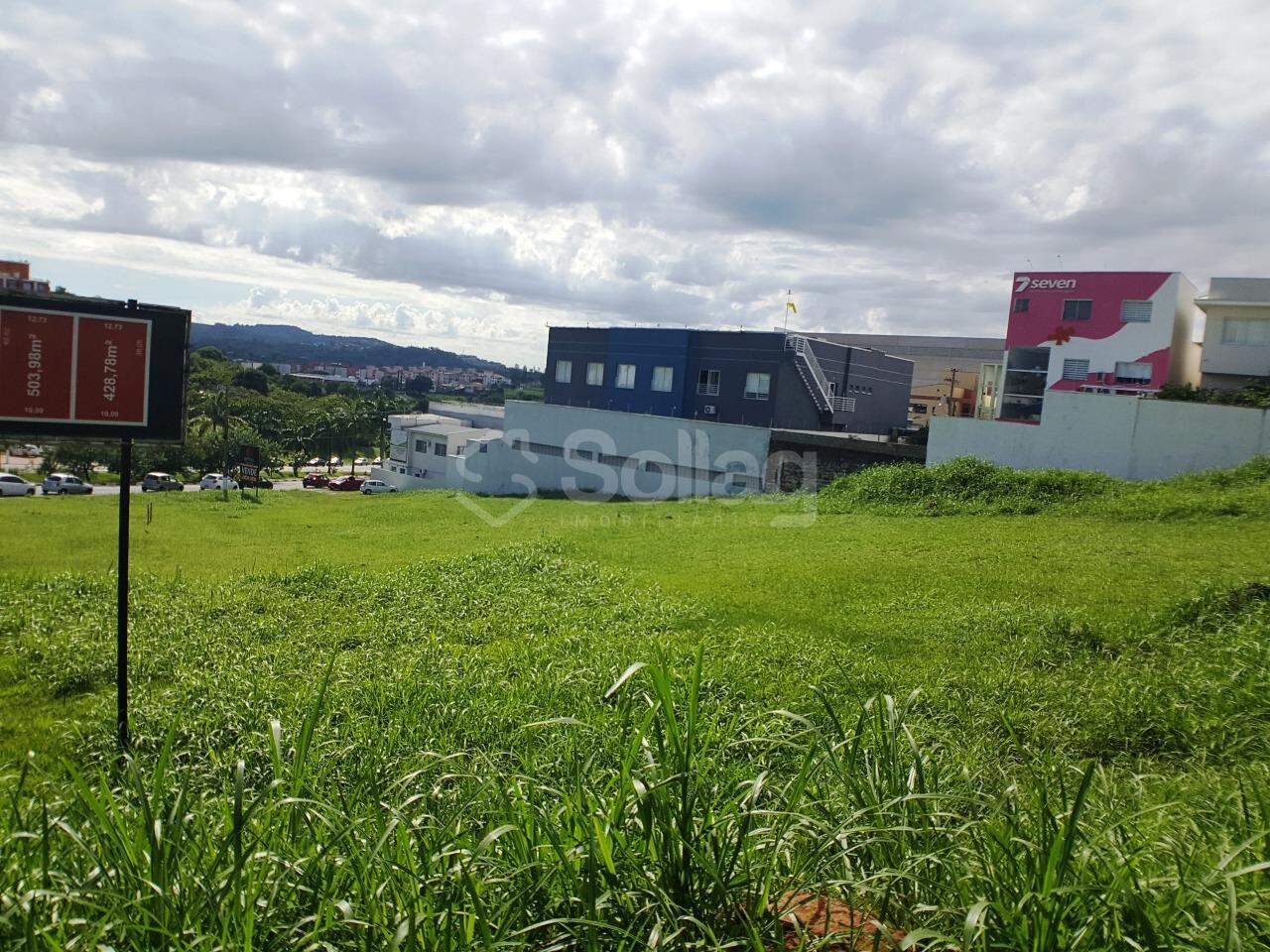 terreno à venda no Centro: 