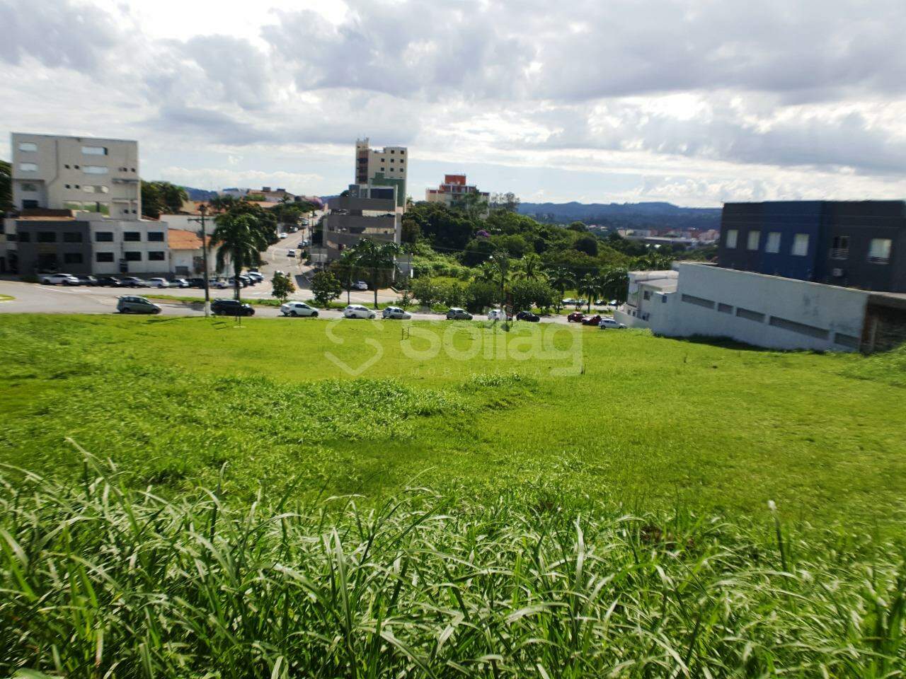 terreno à venda no Centro: 