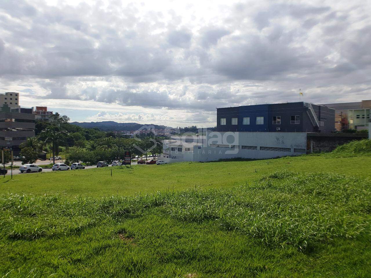 terreno à venda no Centro: 