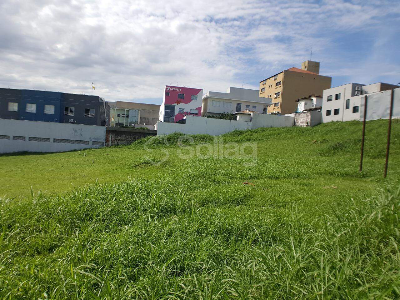 terreno à venda no Centro: