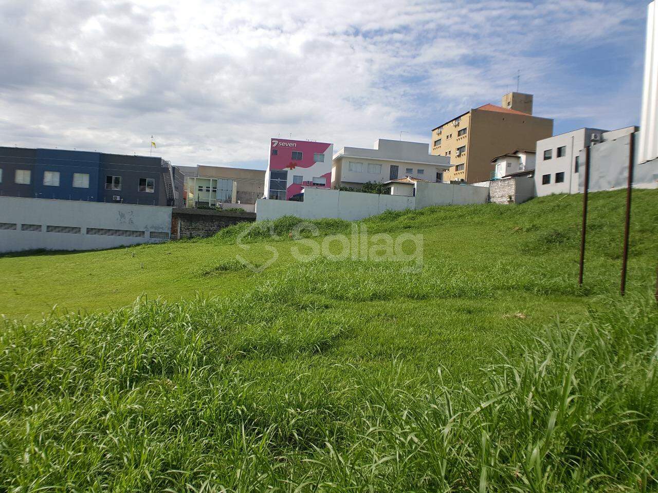 terreno à venda no Centro: